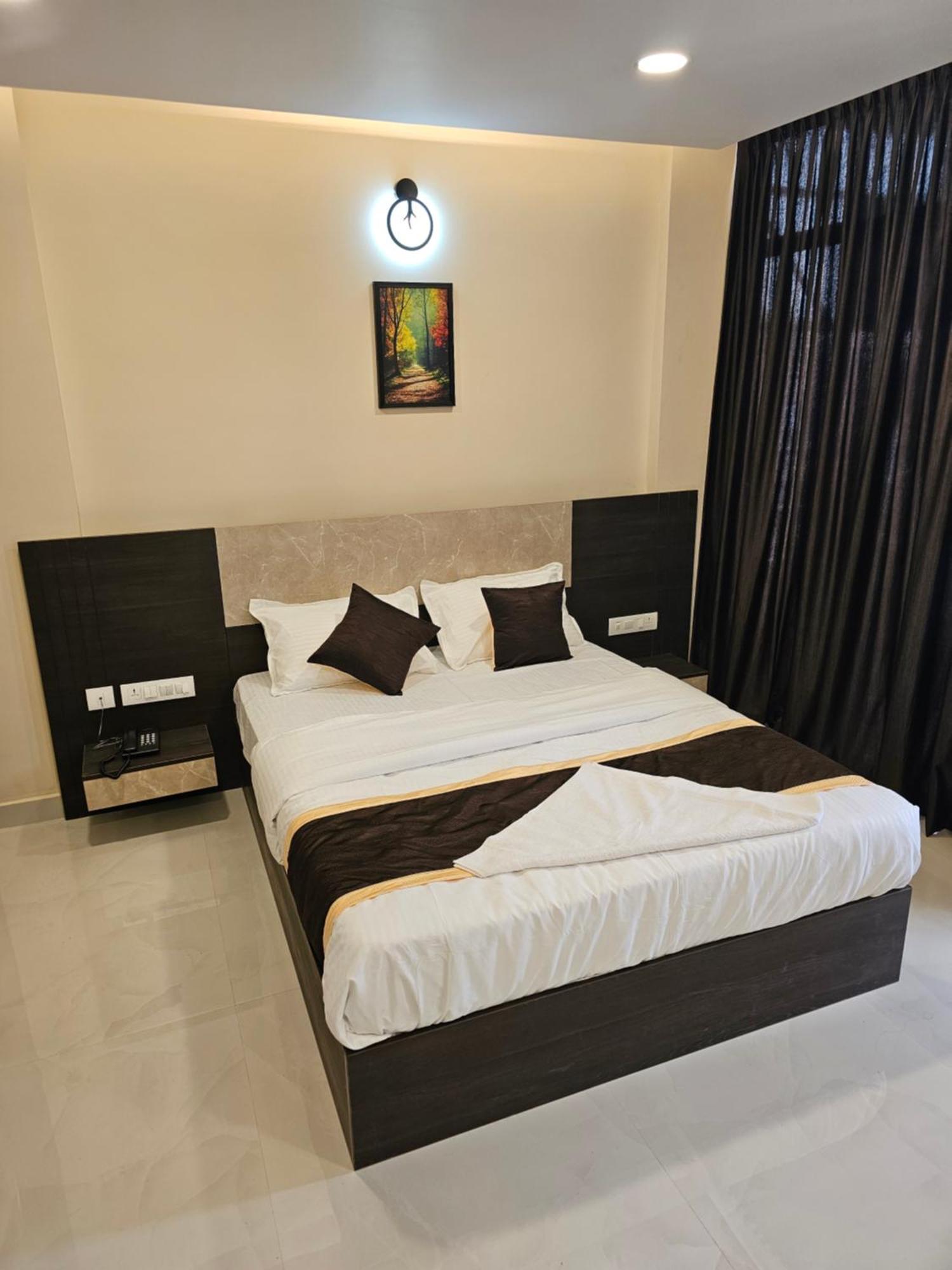 Thaal Residency Cheruvathur-Hala Groups Nileshwar Ngoại thất bức ảnh